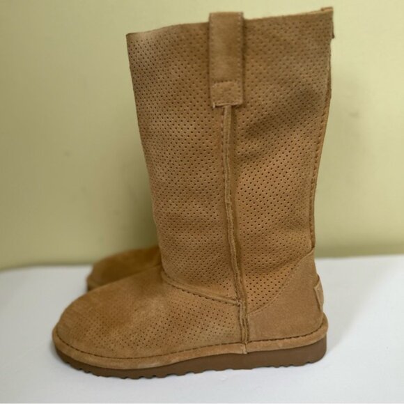 UGG NEW Classic Unlined Perforated Leather Tall Pull On Boots Suede Lightweight - Picture 4 of 14